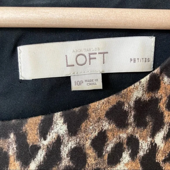 Loft Women’s sleeveless sheath style animal print dress - Sz 10P - Picture 8 of 15